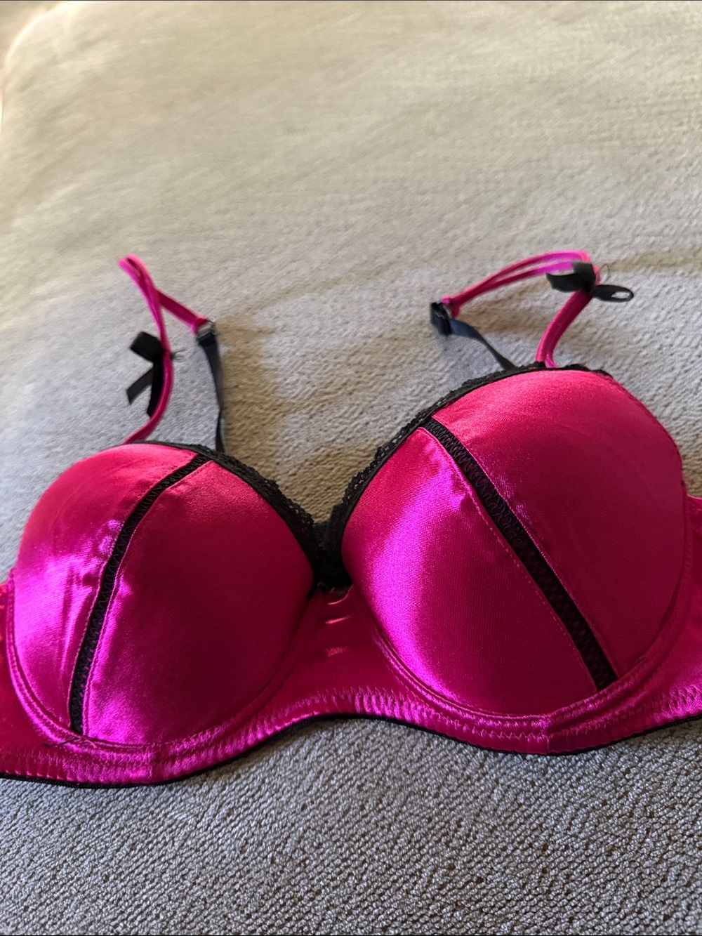 Tarea Pink Black Bra 36C 36 C